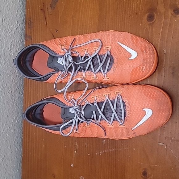 NIKE FREE 1.0 CROSS BIONIC RUNNING WOMEN'S ORANGE SHOES SIZE 7.5 - Picture 1 of 11